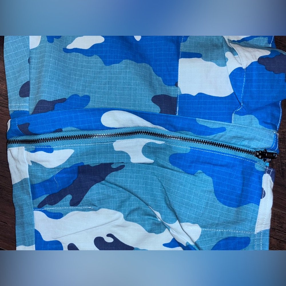 Blue Camo Men’s Cargo Pants - Picture 11 of 12
